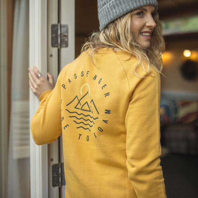 Passasjer Eksklusiv Panang Raglan Resirkulert Sweatshirt Sennepsgul