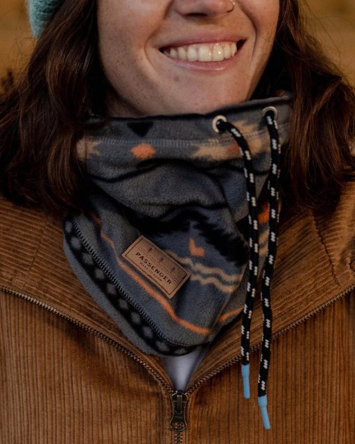 Passasjer Eksklusiv Tor Resirkulert Polar Fleece Snood Kull Geo Folk