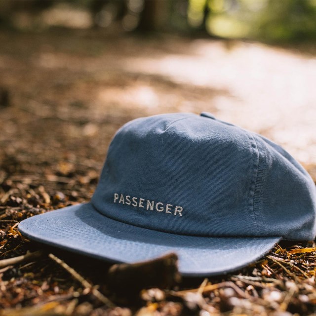 Passasjer Eksklusiv Byron Resirkulert Bomull 5 Panel Cap Stein Blå